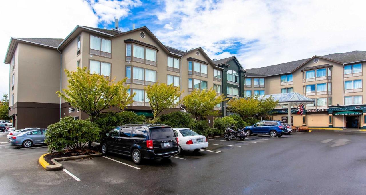 Sandman Hotel Victoria Exterior photo