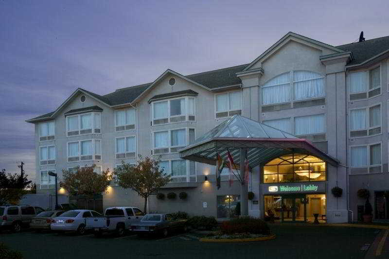 Sandman Hotel Victoria Exterior photo
